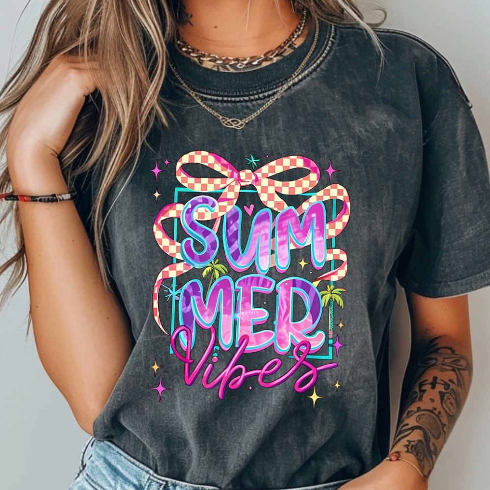 Summer Vibes with Bow Graphic – Comfort Colors Women’s T-Shirt