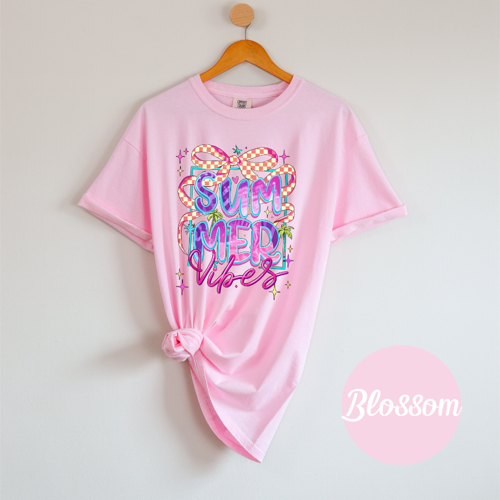 Summer Vibes with Bow Graphic – Comfort Colors Women’s T-Shirt