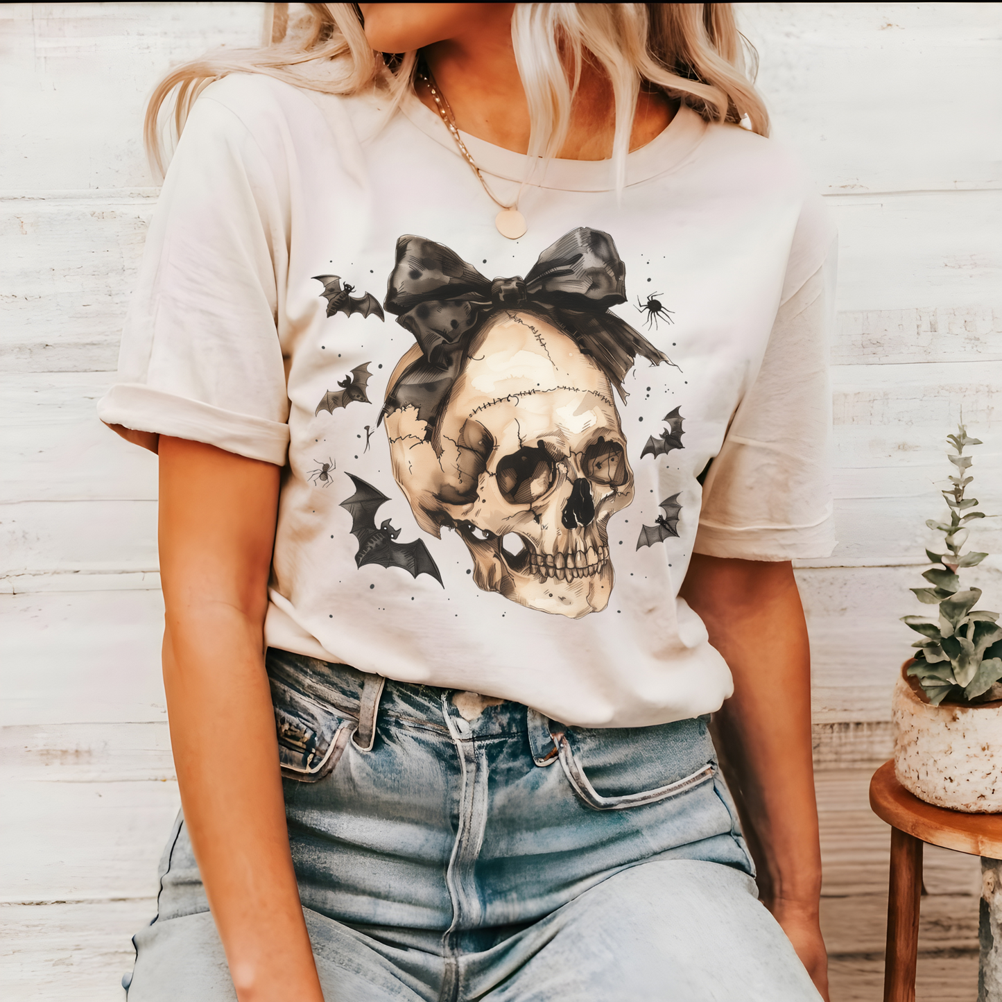 Dark Darling Skull Bow Coquette Aesthetic Halloween T-Shirt