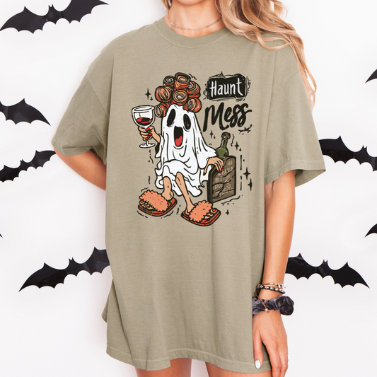 Haunt Mess Graphic Tee – Halloween Comfort Colors® T-Shirt
